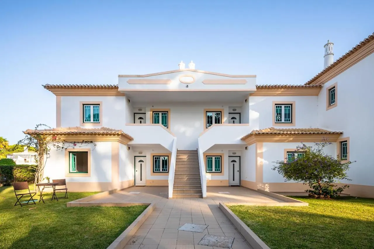 Falesia Cliff Apartment By The Portuguese Butler Albufeira 0*,